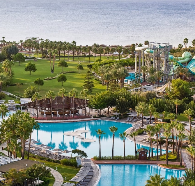A Highly Awarded Meeting Hotel in Antalya, 15 Minutes from the Airport: Lara Barut Collection