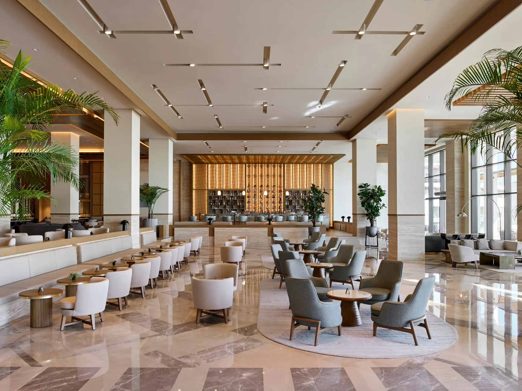 Ease Lobby Lounge Bar & Terrace