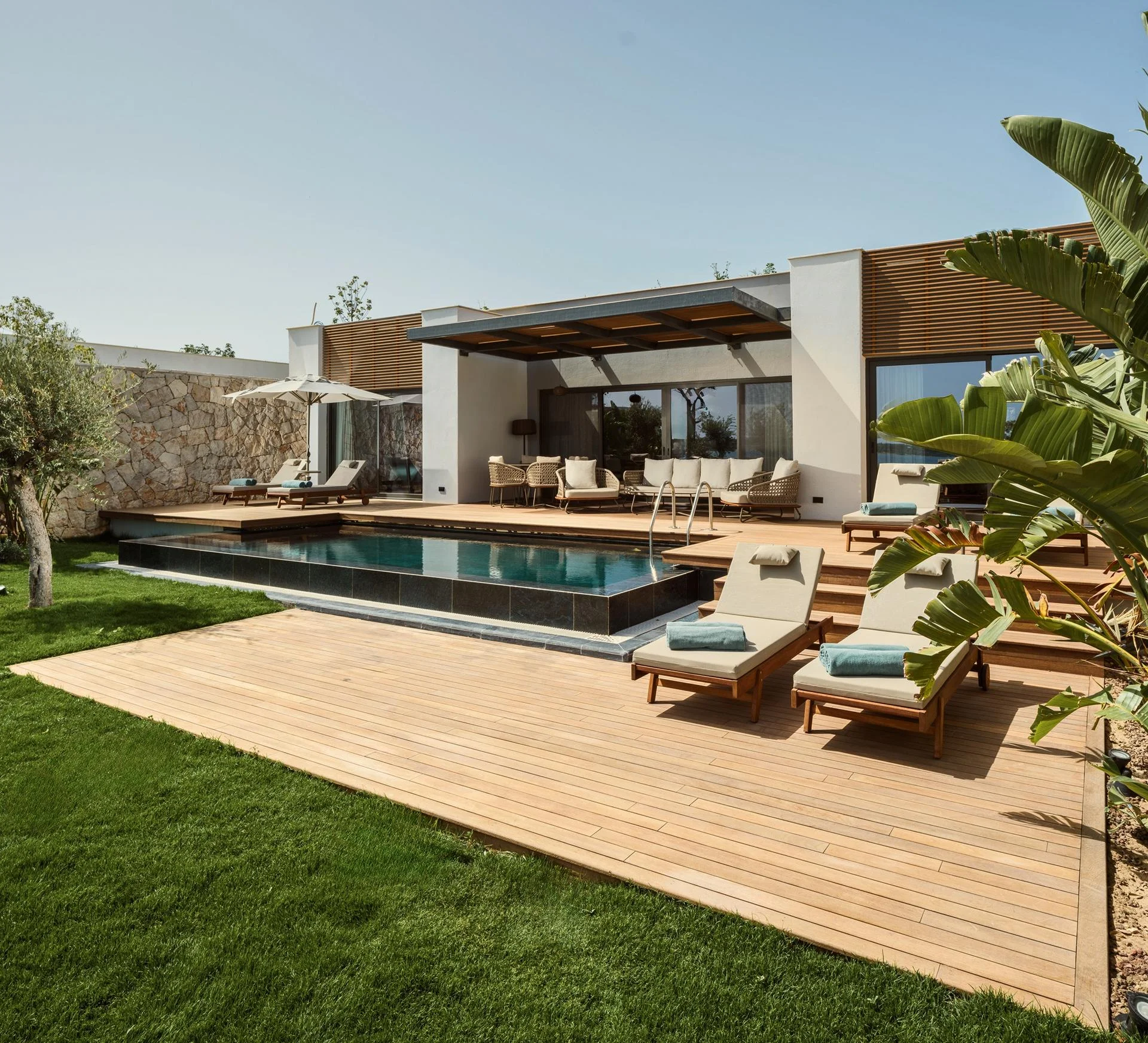 The Luxury Villas