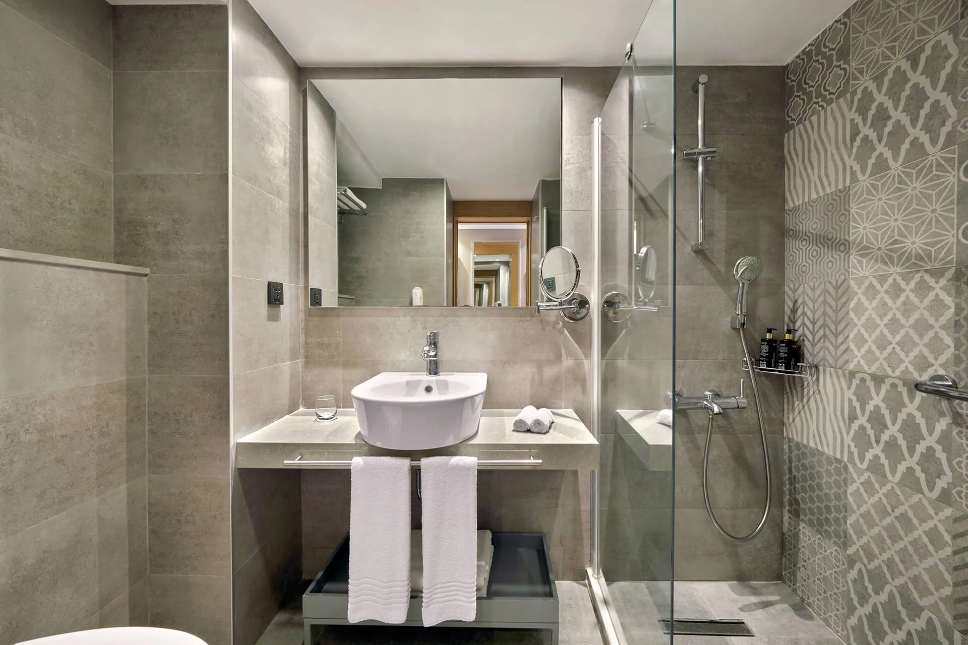 Superior Room With Jacuzzi On The Balcony
