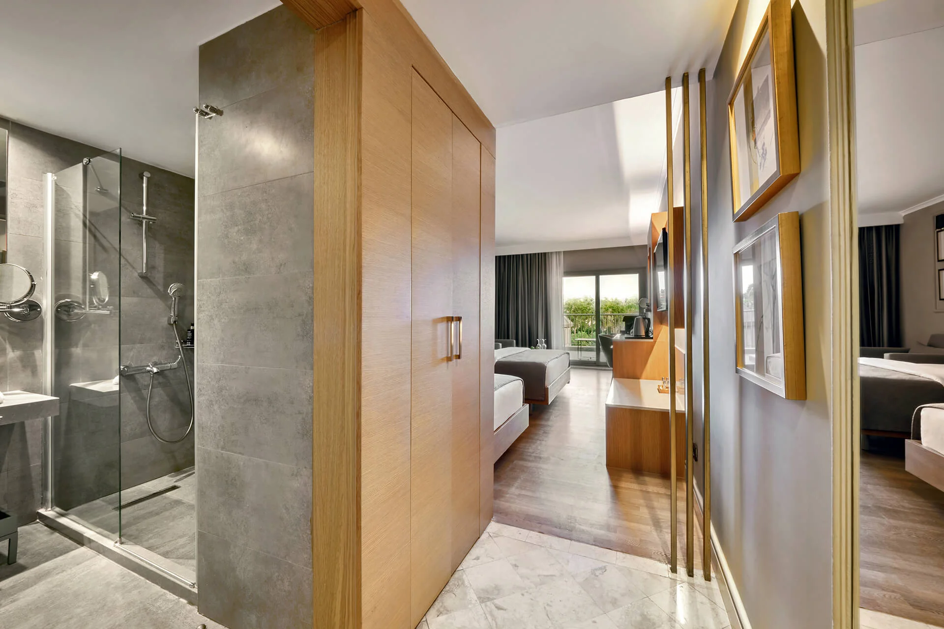 Superior Room With Jacuzzi On The Balcony