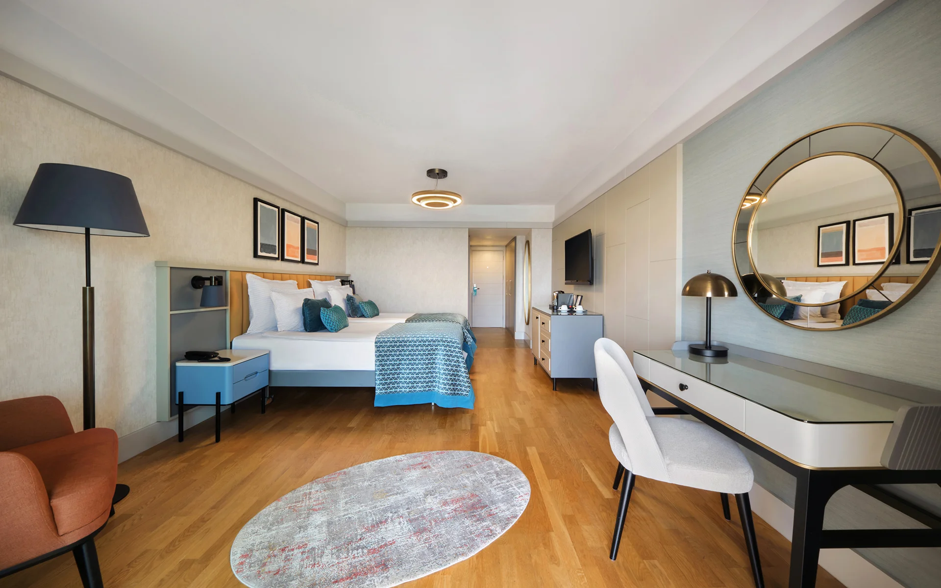Deluxe Direct Sea View Room