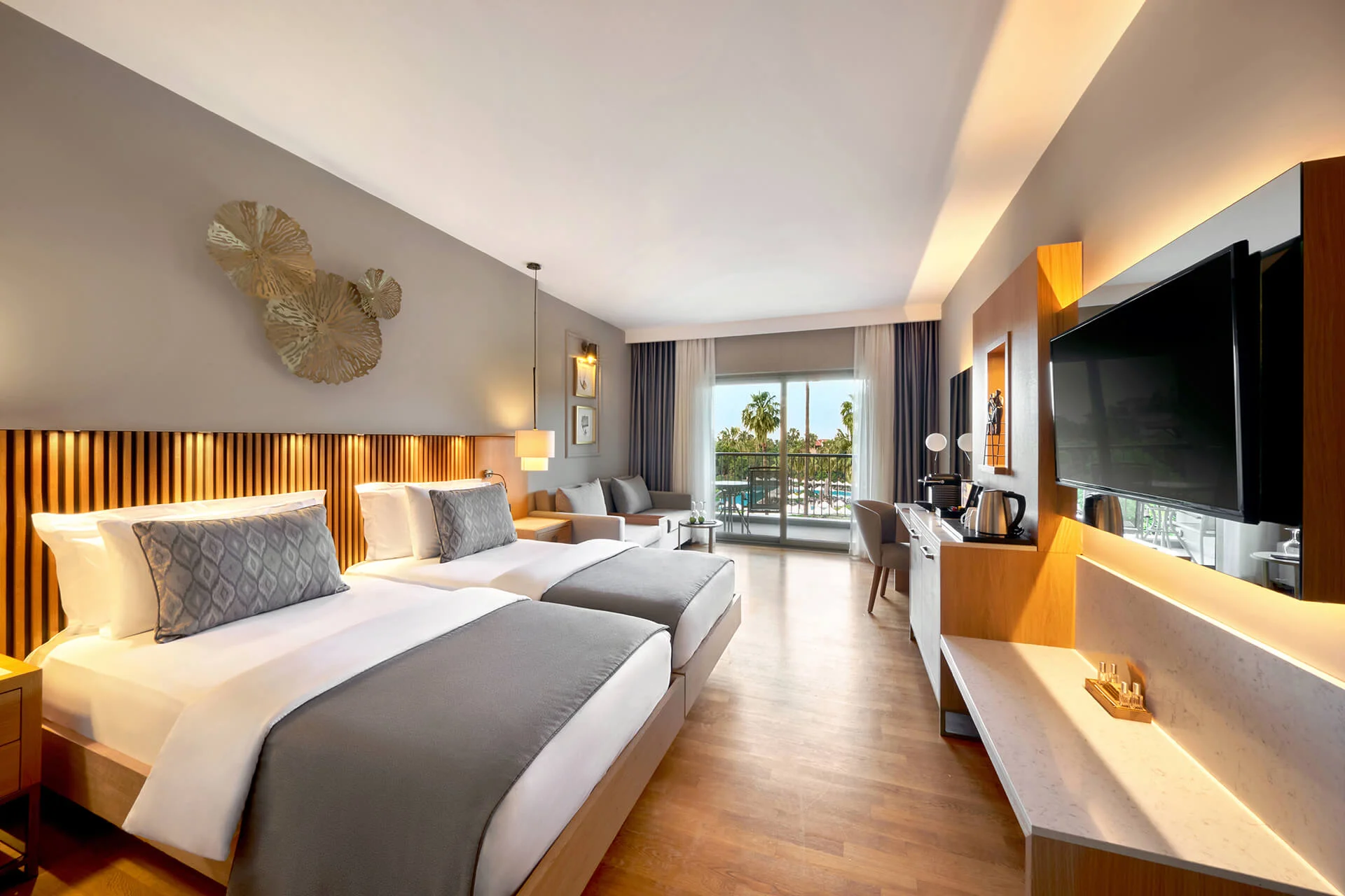 Deluxe Garden View Room