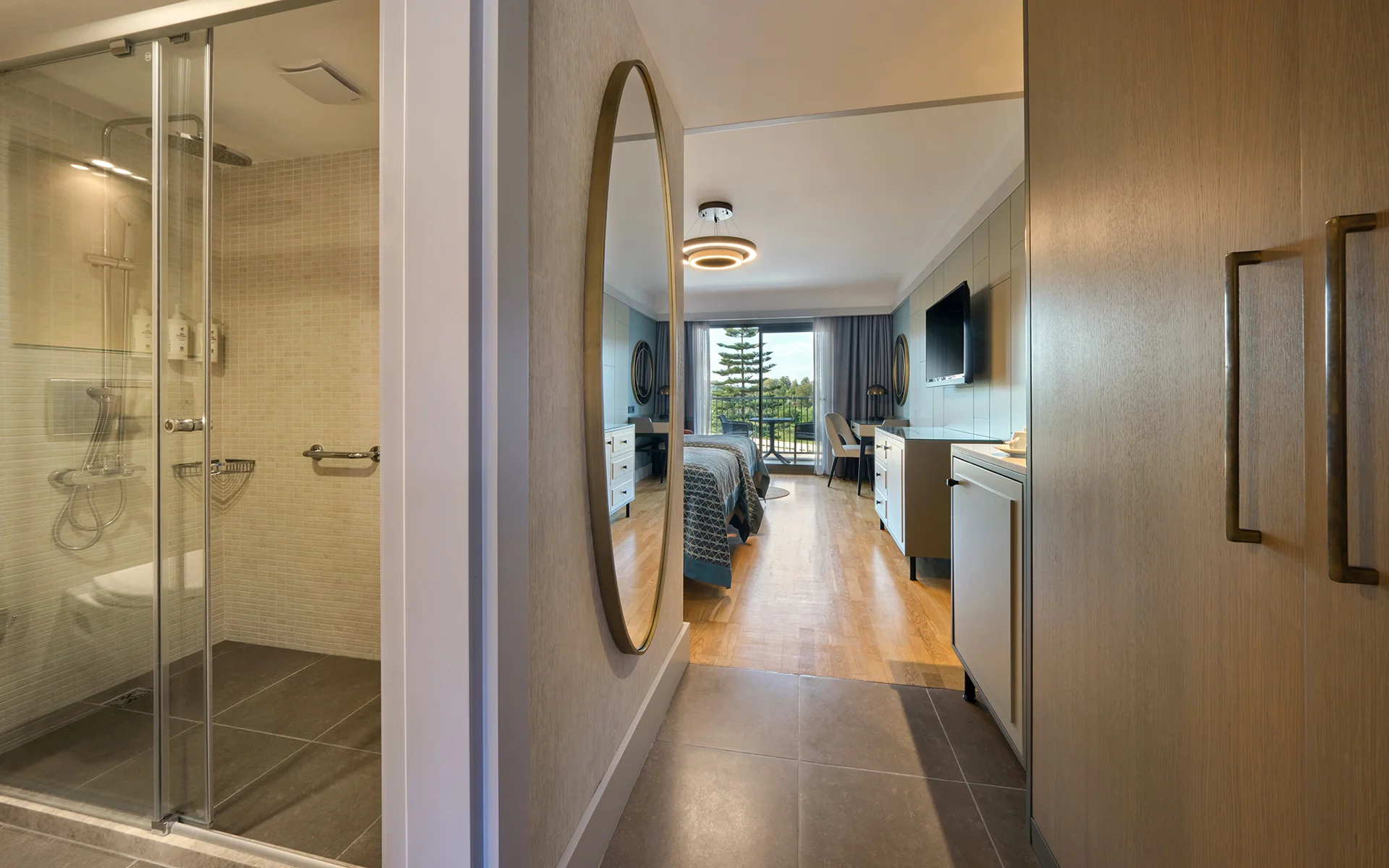 Superior Land View Room