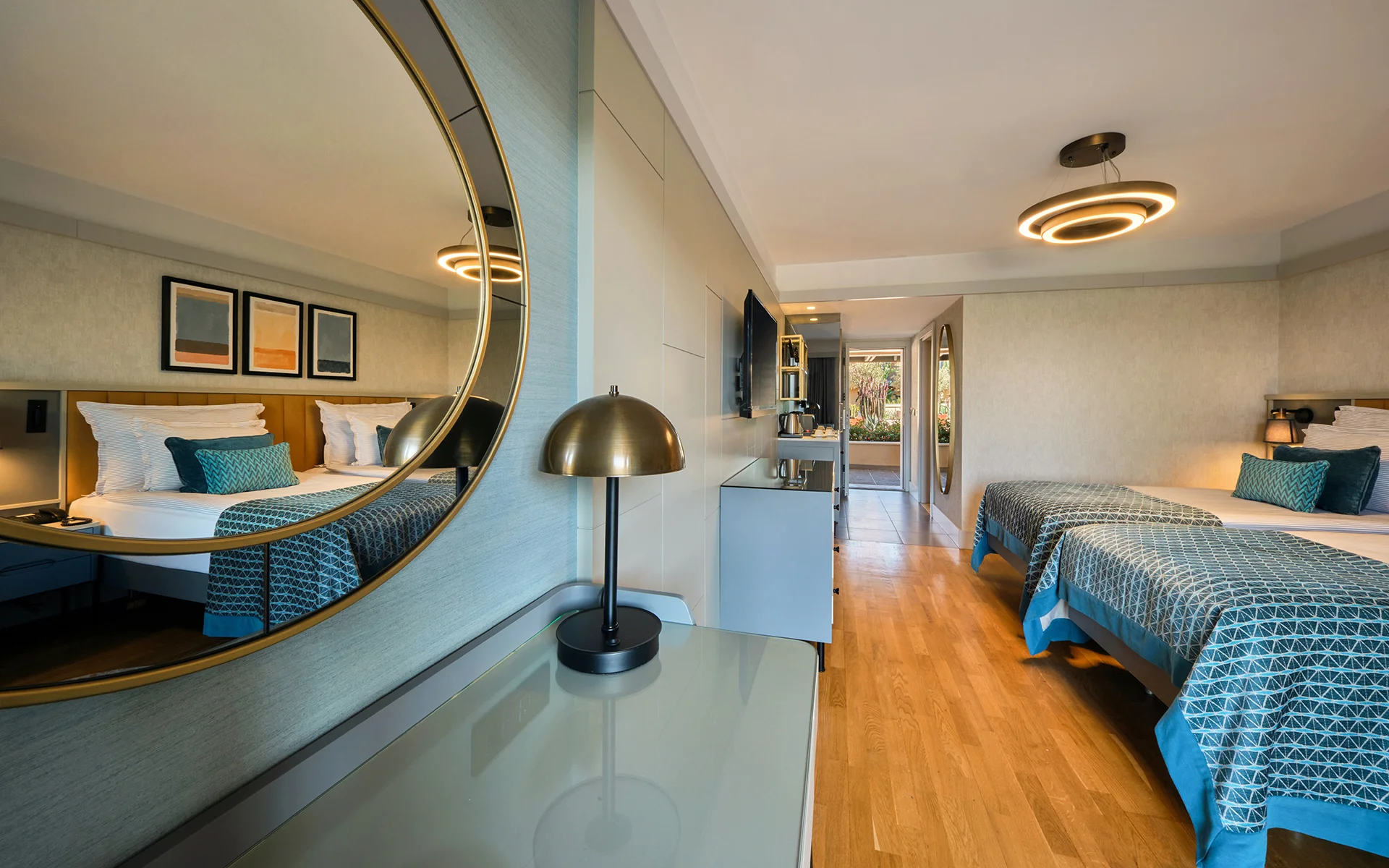Superior Land View Room