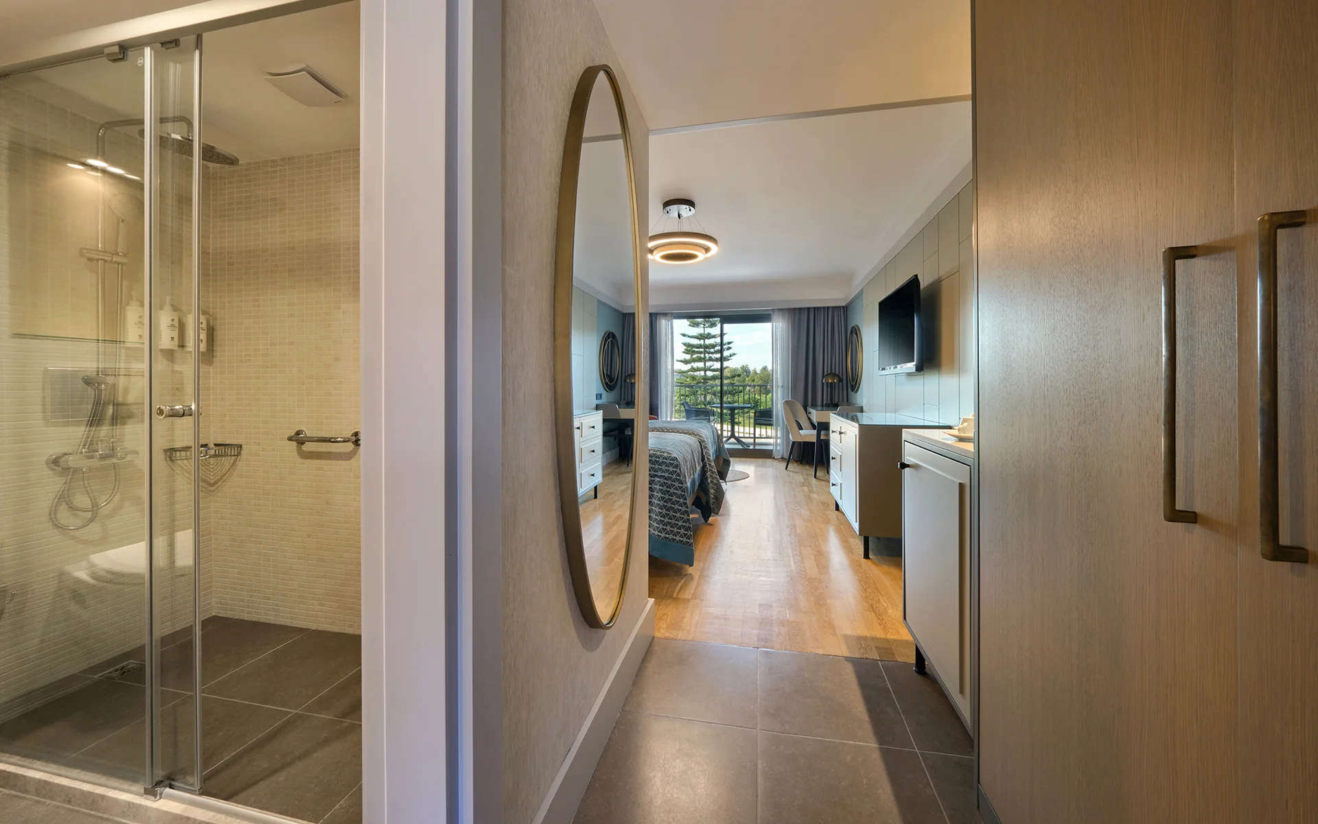 Superior Land View Room