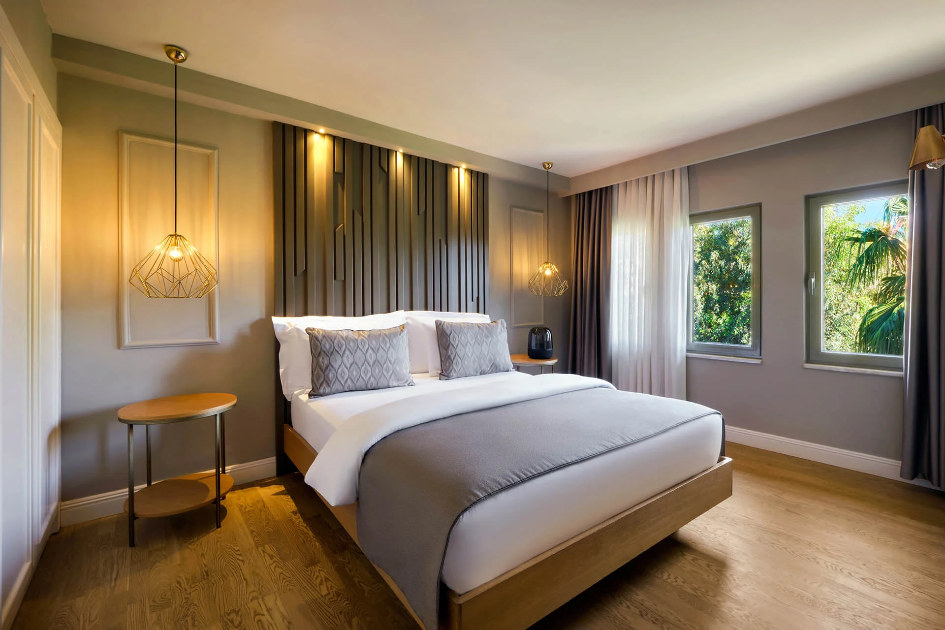 Side Suite