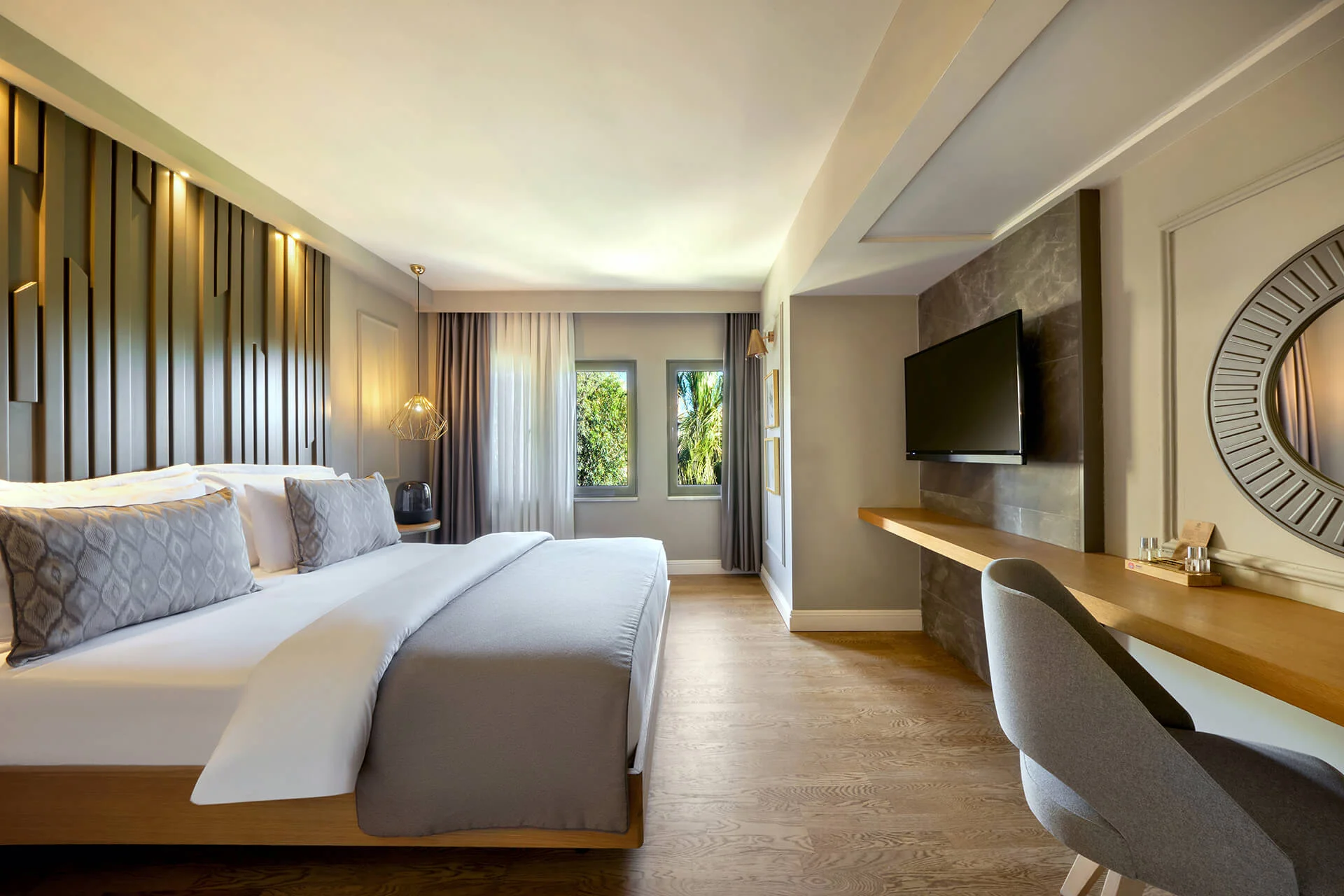Side Suite