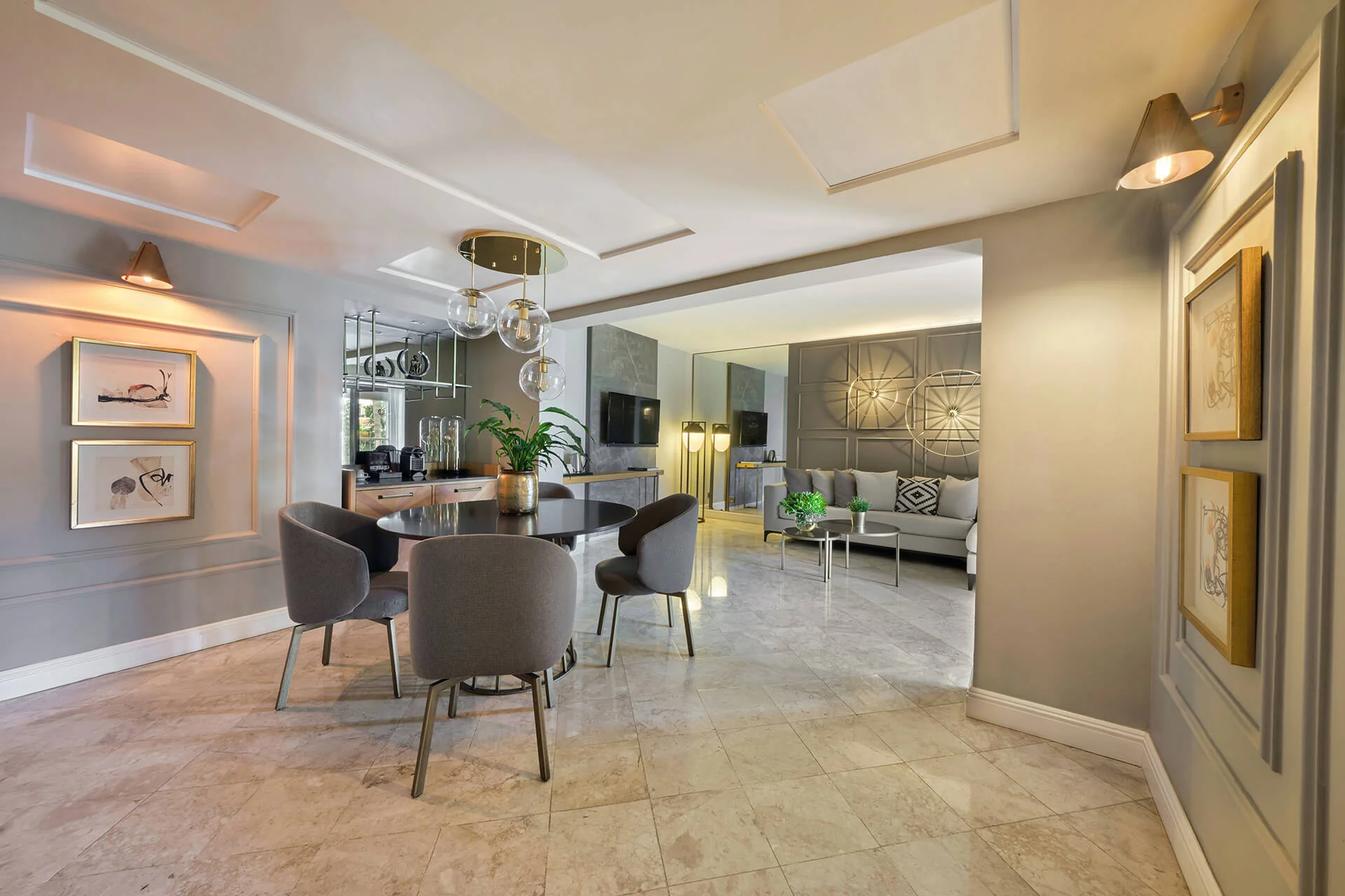 Side Suite