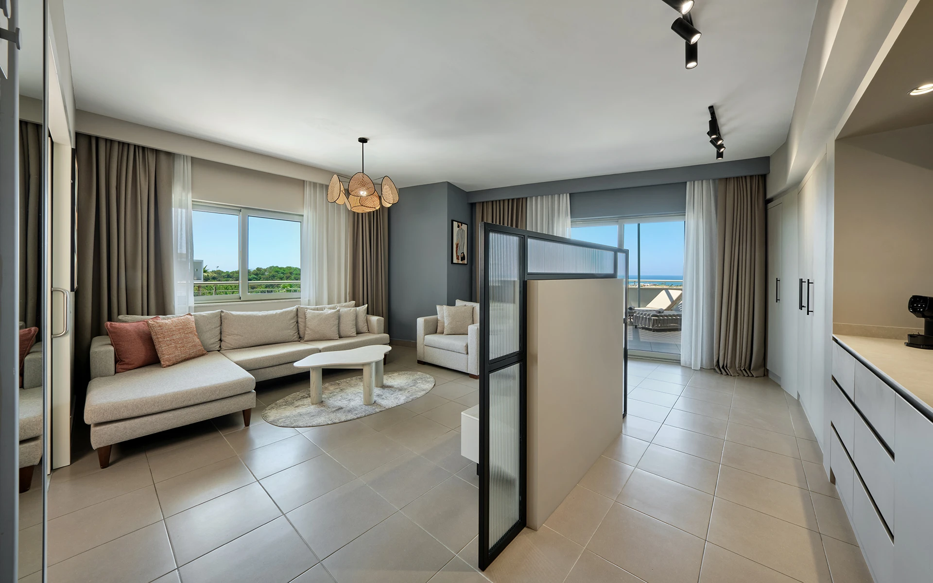 Penthouse Suite With Jacuzzi, Facing Sea And Ancient Theatre View