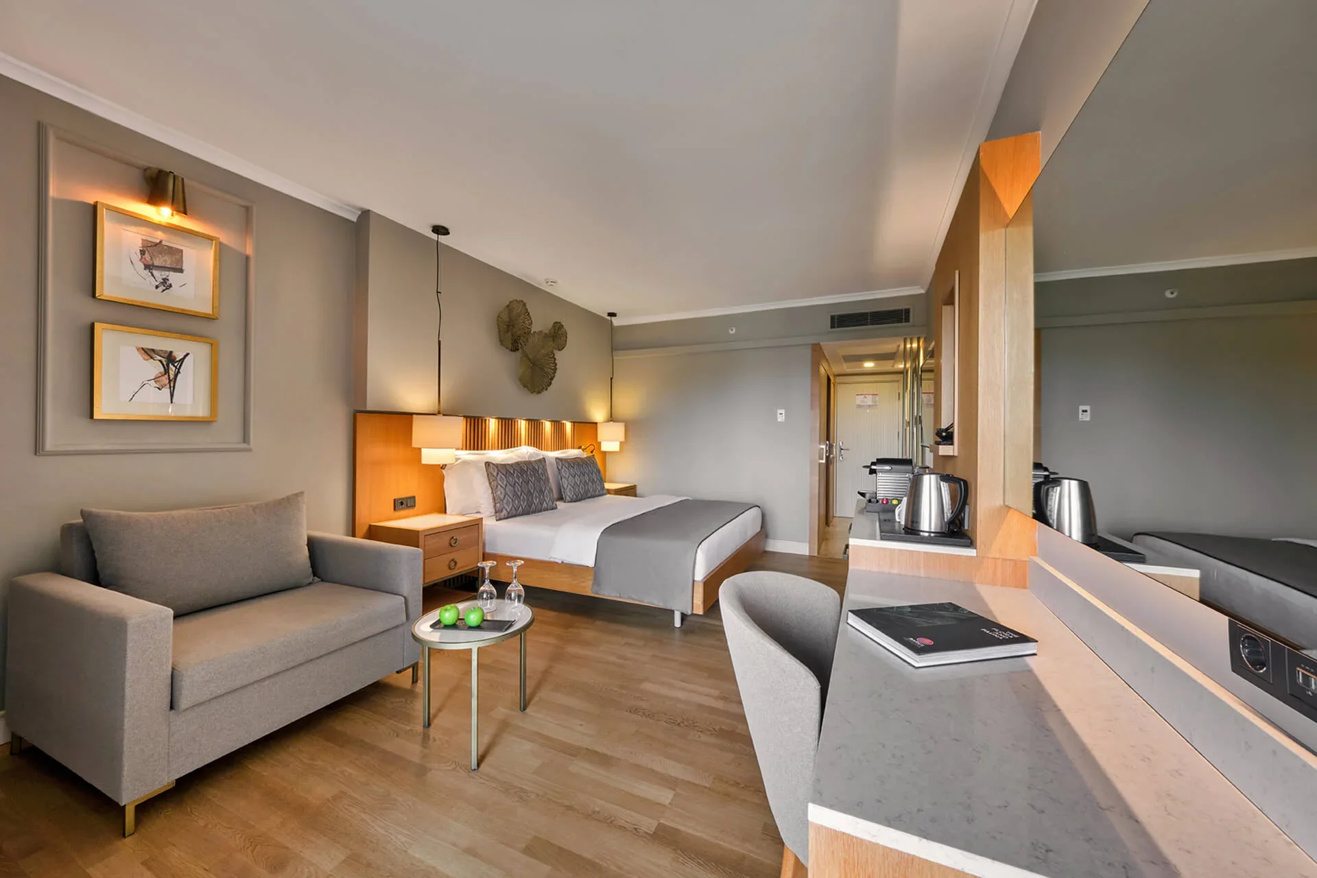 Superior Land View Room